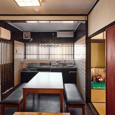 Villa Hakone Kabuto 古民家旅館 150平米 バス停迄一分 準天然温泉 最大12名 Esterno foto