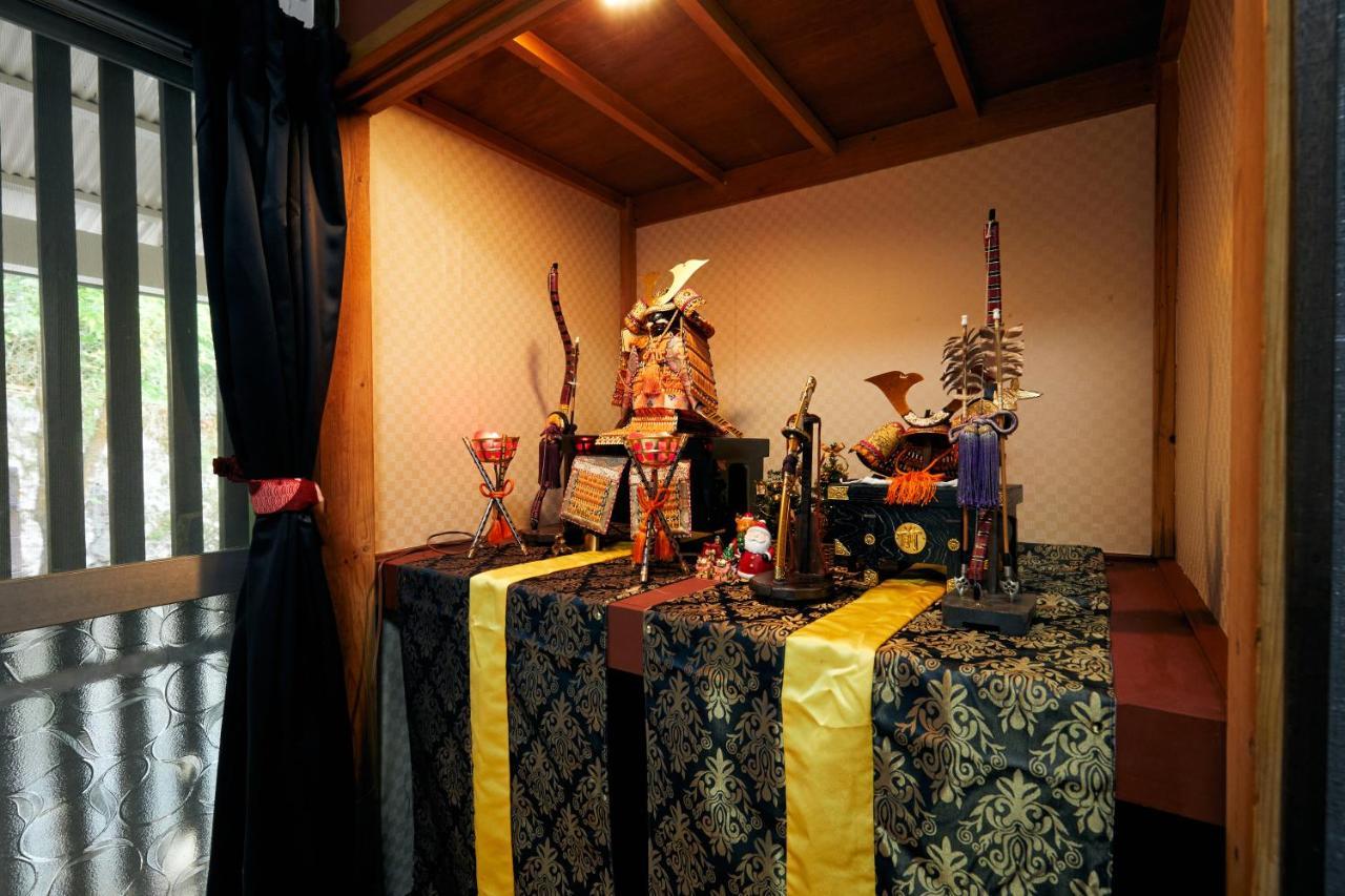 Villa Hakone Kabuto 古民家旅館 150平米 バス停迄一分 準天然温泉 最大12名 Esterno foto