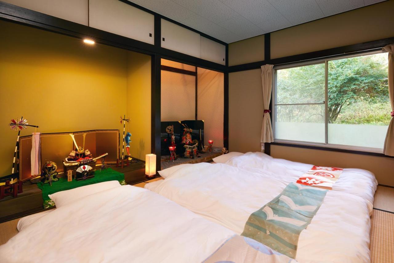 Villa Hakone Kabuto 古民家旅館 150平米 バス停迄一分 準天然温泉 最大12名 Esterno foto