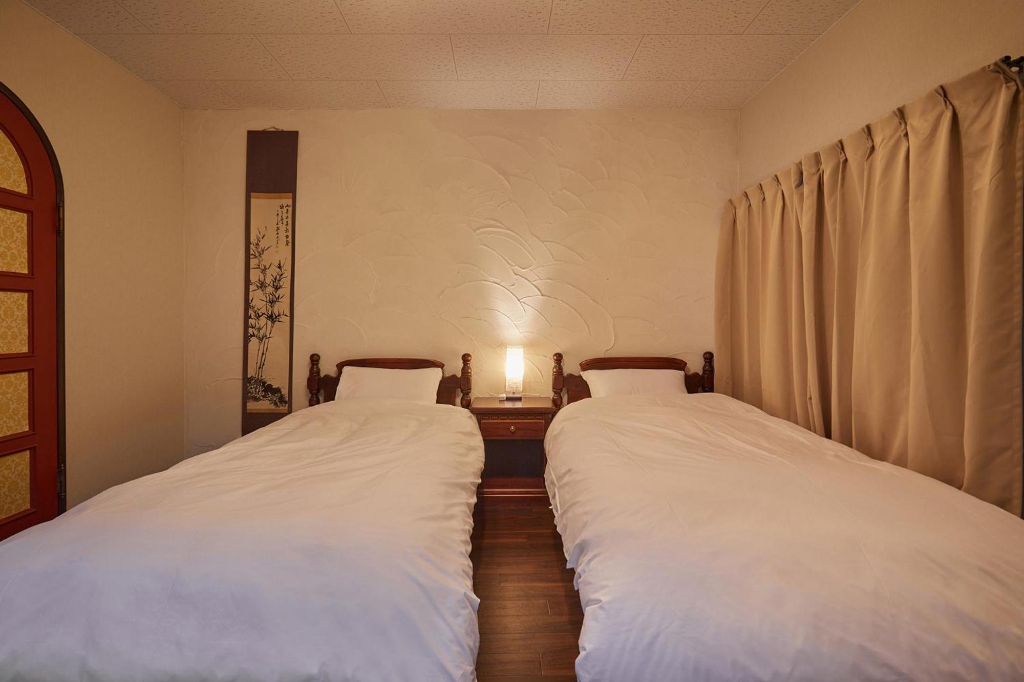 Villa Hakone Kabuto 古民家旅館 150平米 バス停迄一分 準天然温泉 最大12名 Esterno foto